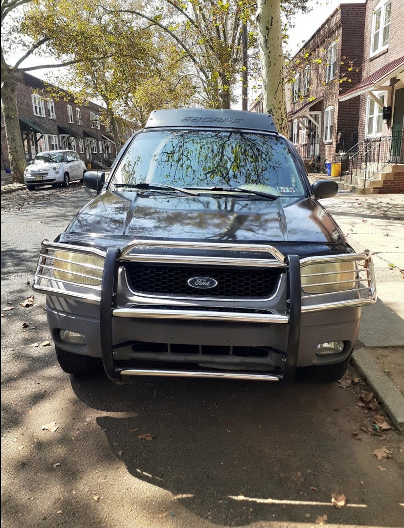 Black Grille Guard 
01-04 Ford Escape GRILL-G-025-BK