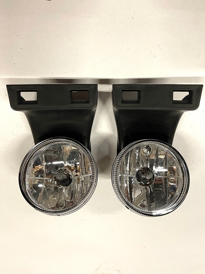 Front Bumper Chrome Fog Lights Enhance visibility for parachoques delantero luz antiniebla cromado 94-98 Dodge Ram 1500 2500 3500 FL-ZTL-270-CH